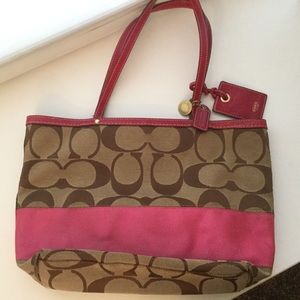 Coach Signature Tote